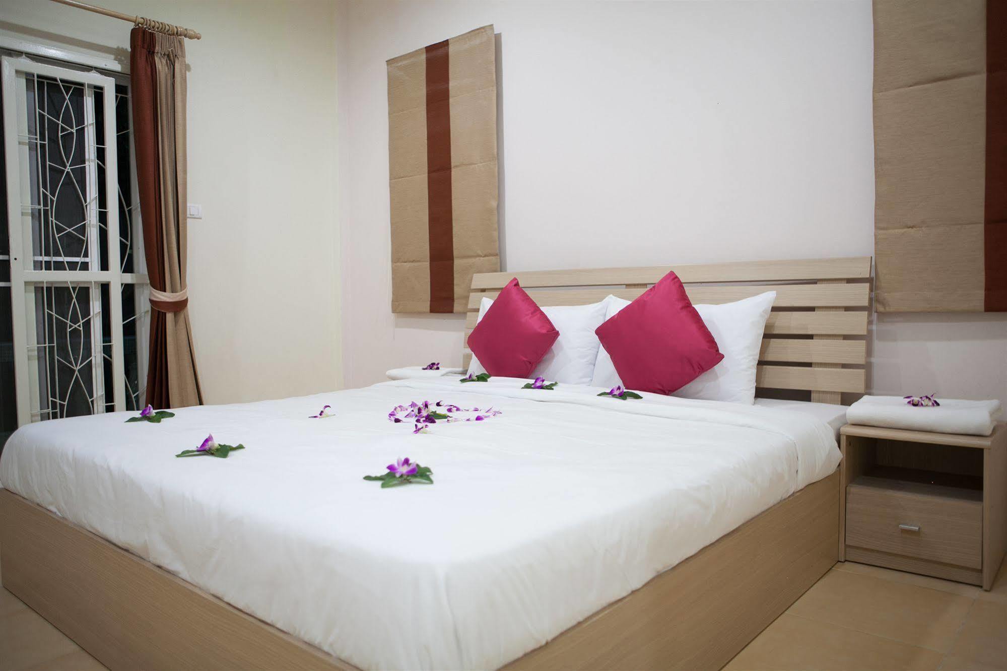 Lucky Lek Resort Rawai エクステリア 写真